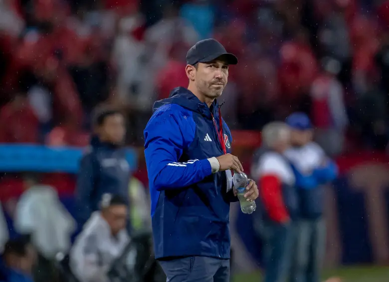 Sebastián Botero fue futbolista profesional y jugó en el Medellín. En 2022 regresó al equipo. En 2023 asumió la dirección técnica del equipo profesional y, después, regresó al la cantera. Foto: Juan Antonio Sánchez