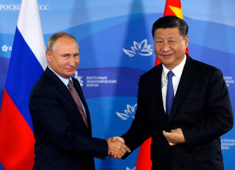 Vladimir Putin y Xi-Jinping conversaron sobre como competir contra la hegemonía de Estados Unidos y otros países de occidente en temas de economía y seguridad. FOTO getty