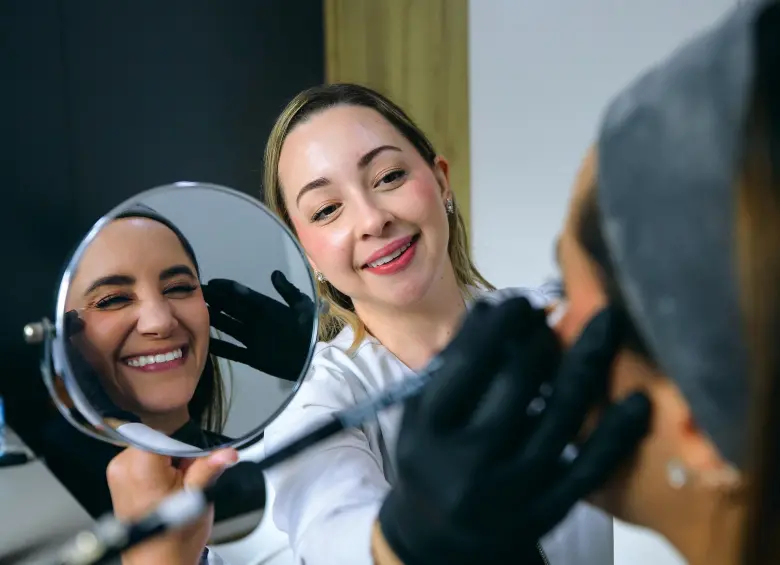 Hay extranjeros que vienen cada cuatro meses a la ciudad solo a retocarse procedimientos estéticos en las clínicas de la ciudad. FOTO camilo suárez