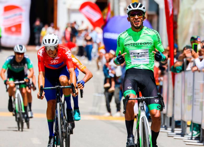 Adrián Bustamante comprueba que está en gran forma para afrontar el próximo mes la Vuelta a Colombia. FOTO: Ánderson Bonilla, prensa GW Erco Shimano