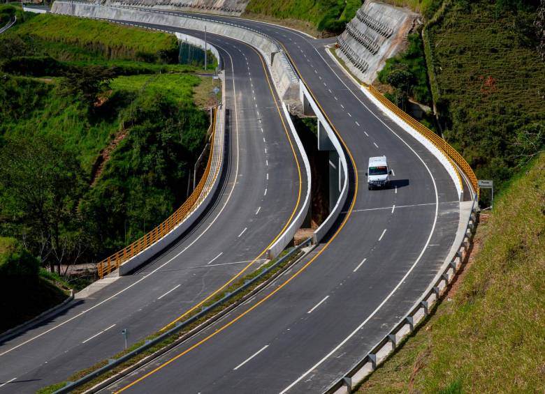 La autopista contempla 24,3 km nuevos entre la Pradera y Cisneros, el nuevo túnel de la Quiebra (dos tubos de 4,3 km cada uno ). Foto Juan Antonio Sánchez Ocampo