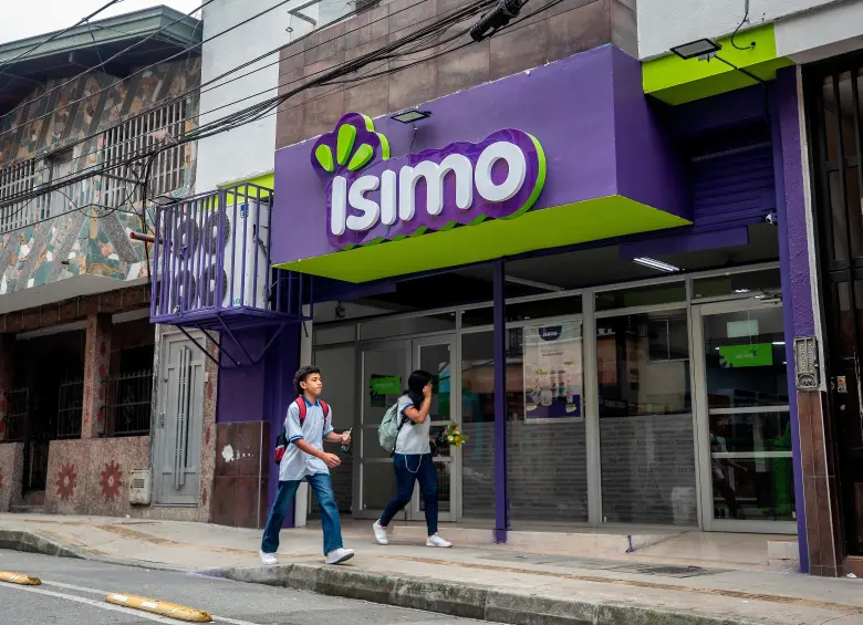 Al cierre de 2024, Ísimo contaba con 262 tiendas distribuidas en diferentes regiones del país. FOTO Camilo Suárez