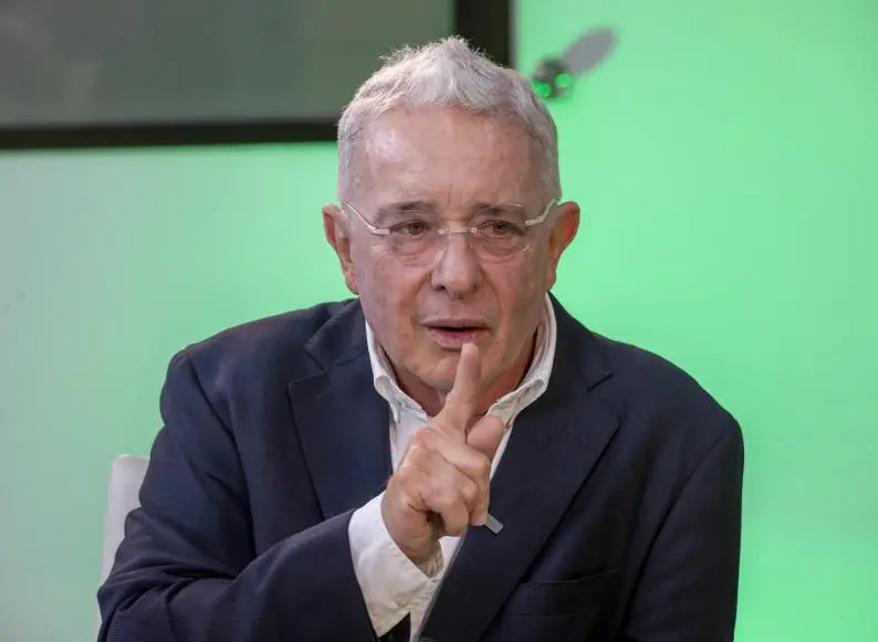 Para el expresidente Álvaro Uribe Vélez, no sorprende que el actual mandatario, Gustavo Petro, no reconozca los resultados electorales. Foto: Juan Antonio Sánchez Ocampo.