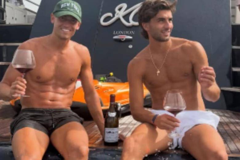 Las fotografías de Ferran Torres y Marcos Llorente durante sus vacaciones en Ibiza se hicieron virales y desataron especulaciones en redes sociales, aunque ninguno de los futbolistas ha respondido a los rumores. FOTO: tomada de Instagram vía Ferran Torres.