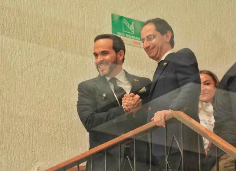 El presidente y vicepresidente electo de Colombia, Abelardo de la Espriella y José Manuel Restrepo. FOTO COLPRENSA