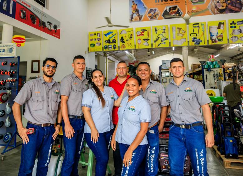 La Ferretería La Hacienda tiene más 30 años bajo el mando de Juan Diego Calle, pero más de 60 abasteciendo a Caucasia. FOTO CAMILO SUÁREZ