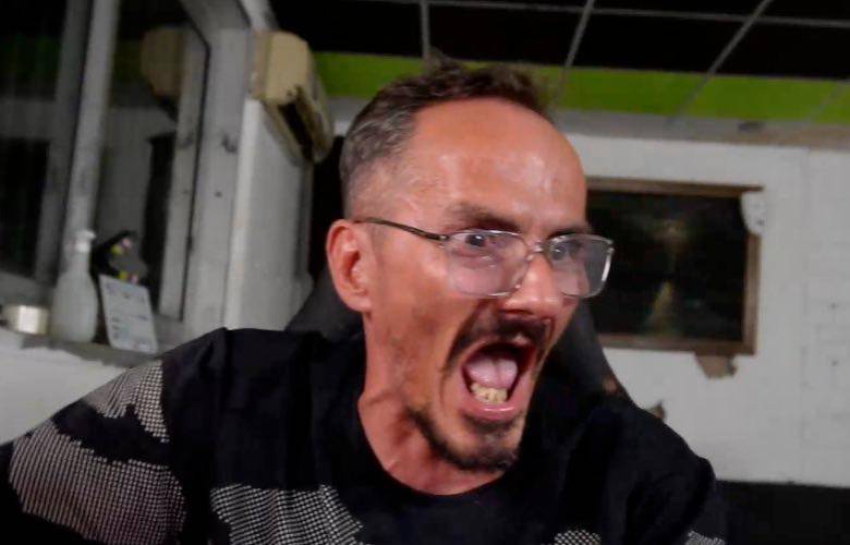 Raphaël Graven, más conocido en las redes sociales como “Jean Pormanove”, murió durante una transmisión el 18 de agosto de 2025. FOTO: @JeanPormanove.