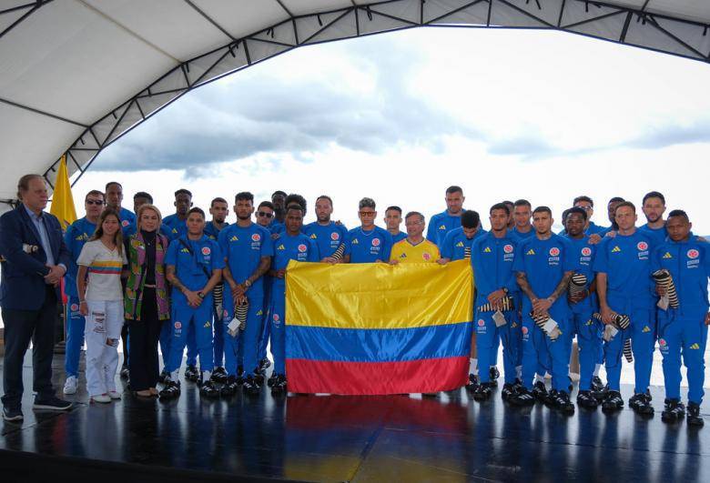 La selección Colombia partió esta semana rumbo al Mundial 2026. En el evento de despedida estuvo el presidente Gustado Petro, acompañado de su hija Antonella. FOTO: PRESIDENCIA
