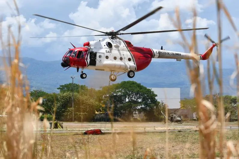 Ante la falta de aeronaves, la Aviación del Ejército tuvo que desempolvar el viejo Mi-17 ruso empleado en la Operación Jaque (2008), el cual está en funcionamiento. FOTO: Cortesía del Ejército.