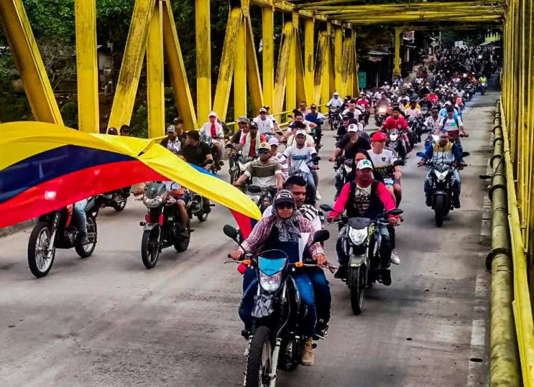 Mineros del Bajo Cauca pidieron visita del presidente Petro con