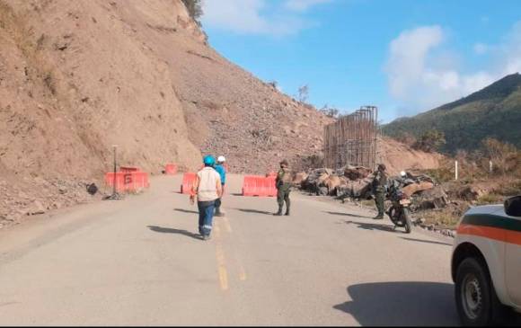 El derrumbe ocurrió en el kilómetro 26 de la vía. FOTO AUTOPISTAS DEL URABÁ