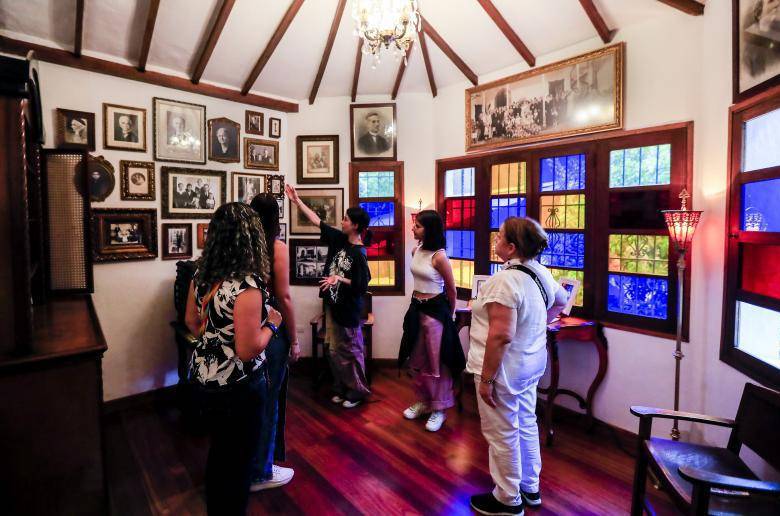 La Temporada Cultural va ‘Tras las huellas de Débora’