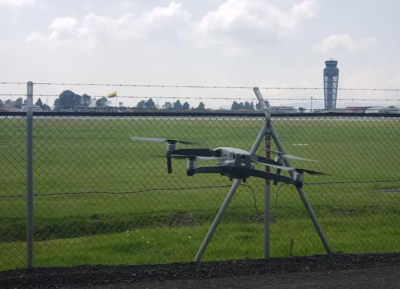 Este es un dron de referencia como los que usa la FAC. Foto: cortesía