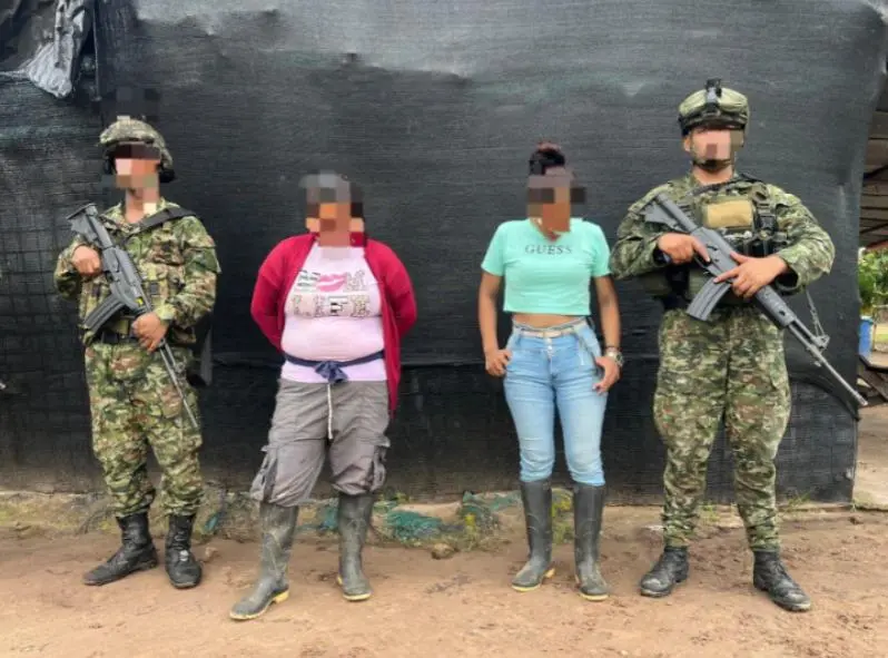 Desarticulada presunta red de reclutamiento infantil: Ejército Nacional capturó a “La Suegra” en el Amazonas. FOTO: EJÉRCITO NACIONAL DE COLOMBIA.