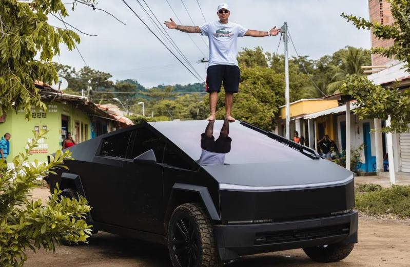 Javier Arias Castañeda, más conocido como Javier Arias ‘Stunt’, volverá a su casa tras las audiencias de control de garantías, pero deberá seguir cumpliendo una serie de requisitos mientras avanza el proceso judicial en su contra. FOTO: <b>REDES SOCIALES</b>