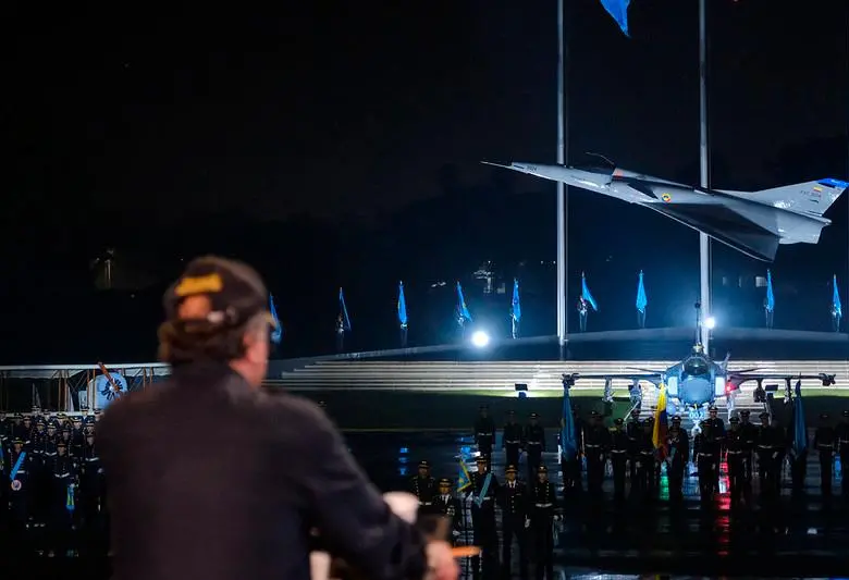 El accidente del Hércules en Putumayo, con 68 muertos y 57 heridos, se convierte en la tragedia aérea militar más grave durante el Gobierno Petro. Le siguen siniestros de alto impacto en 2024, como el MI-17 en Bolívar (9 muertos) y el helicóptero en Vichada (8 fallecidos). FOTO: PRESIDENCIA-REFERENCIA