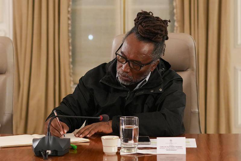 Carlos Rosero, antropólogo y líder afro de larga trayectoria es el ministro de Igualdad que reemplazó a Francia Márquez. Foto: Presidencia