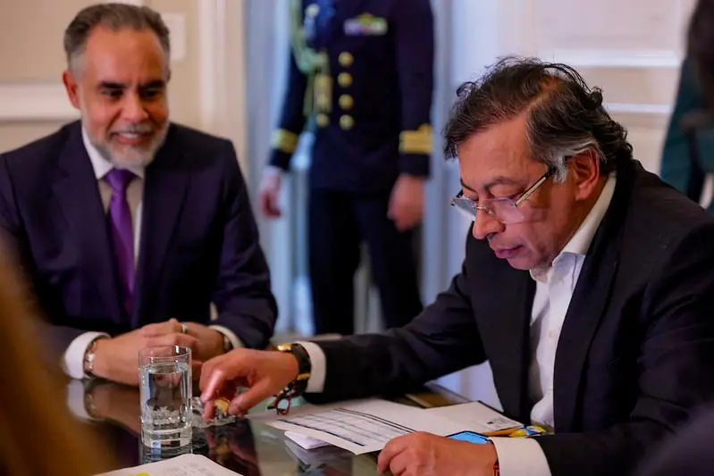 A la iniciativa le faltan dos debates en el Senado para ser aprobada y pasar a revisión de la Corte Constitucional y a sanción presidencial. FOTO: PRESIDENCIA