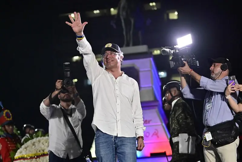 El objetivo de ese encuentro, según el propio jefe de Estado, era hacer un “cabildo abierto” tras el hundimiento de la convocatoria de la consulta popular en el Senado. Foto: Presidencia