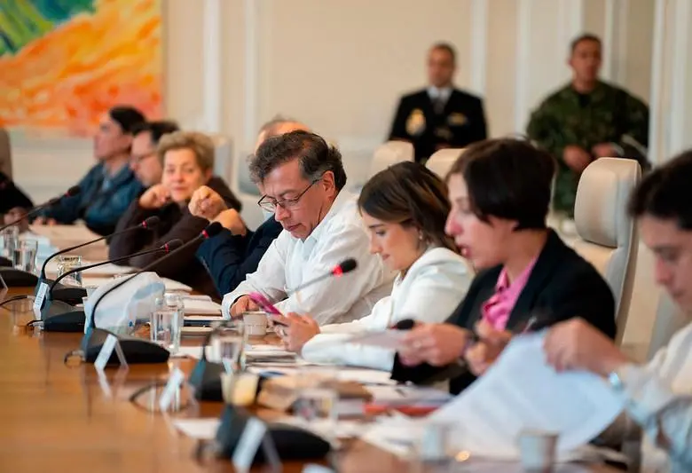 La crisis expone fracturas en el Gobierno, avivadas por el nombramiento de Armando Benedetti como jefe de despacho y su participación en el Consejo de Ministros. FOTO: PRESIDENCIA/REFERENCIA 