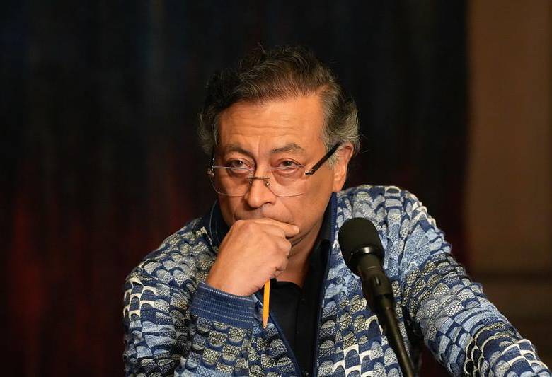 Este diario conoció que algunos miembros del gabinete le habrían expresado al presidente la inconveniencia de su idea y su oposición a firmar el decreto. Foto: Presidencia