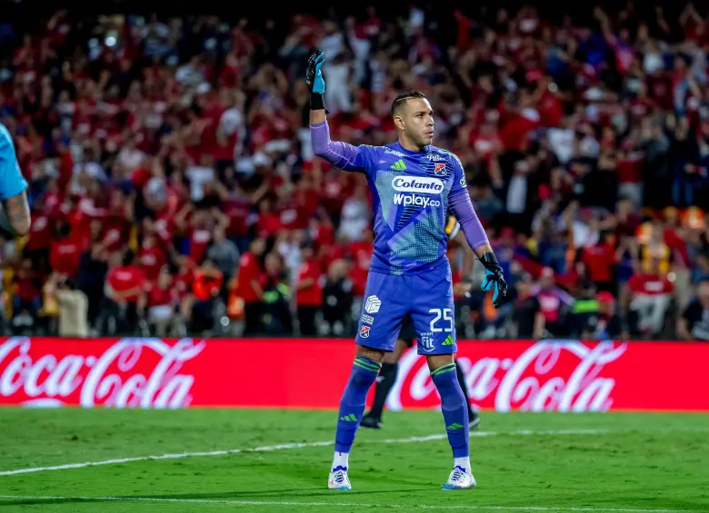 El arquero Éder Chaux ha sido uno de los más destacados del Medellín en los últimos encuentros que ha disputado en la Liga: hasta el momento acumula cuatro partidos con el arco en cero. FOTO Juan A. Sánchez 
