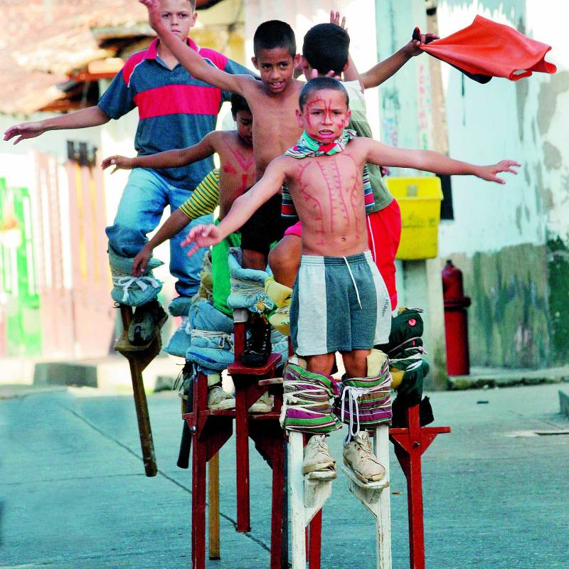 Con mucha madera es el título de esta fotografía, que en 2006 ganó el primer lugar en la categoría Creadores del Concurso de Fotografía Los Niños de mi tierra, del periódico el Mundo. FOTO: Juan Antonio Sánchez. 