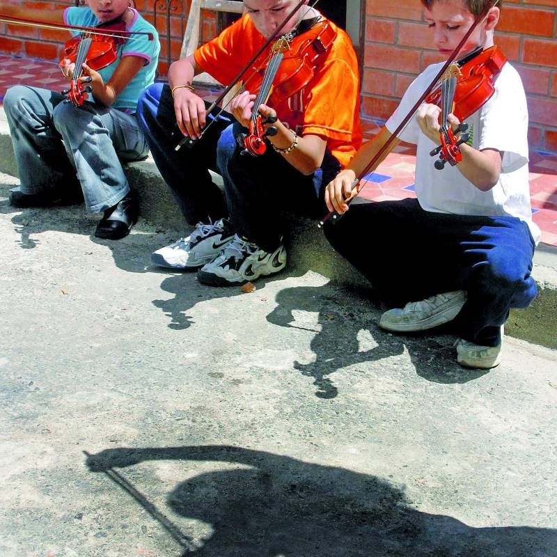 Músicos del futuro. Imagen que hace parte de la serie ganadora del III Salón Nacional de Fotografía. FOTO: Manuel Saldarriaga.