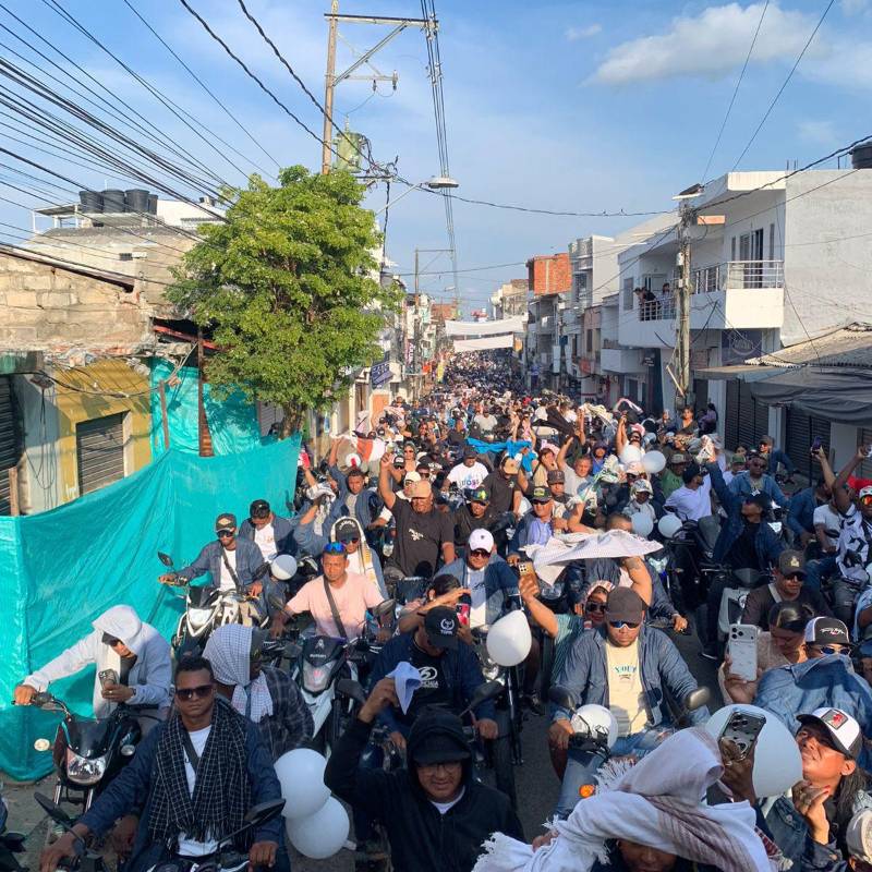 Manifestación de mineros en calles de Caucasia. FOTO: imagen tomada de redes