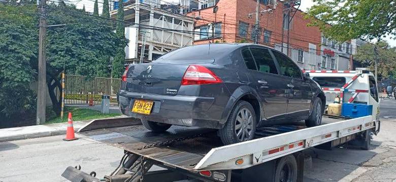 El automotor fue llevado a los patios del tránsito de Medellín. FOTO CORTESÍA