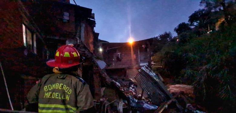Como consecuencia de las lluvias, el Dagrd ordenó la evacuación definitiva de cinco viviendas y la evacuación temporal de 41