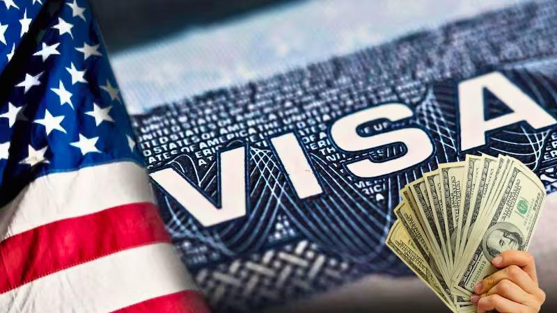 Estados Unidos cobrará 750 dólares para adelantar la entrevista de visa de turismo y negocios. FOTO: Getty.