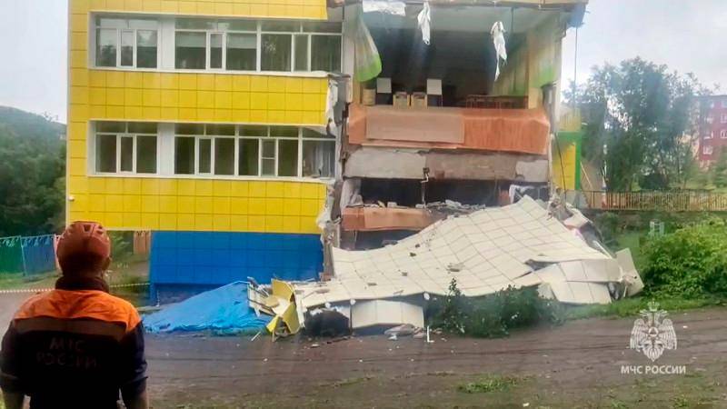 Imágenes de la infraestructura afectada en ese país por el fuerte sismo que se registró en la madrugada de este 30 de julio. FOTO AFP