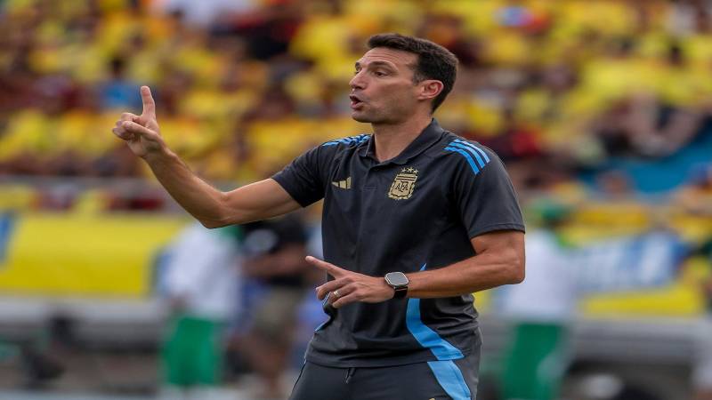 Scaloni le respondió prudentemente a James. FOTO GETTY