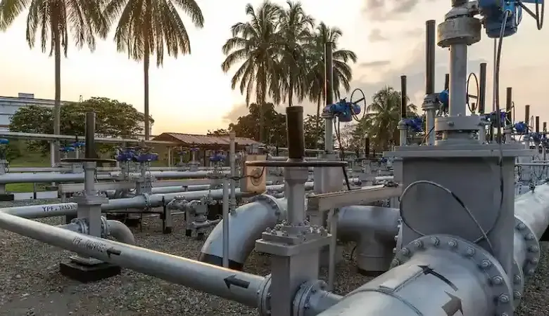 Como respuesta a la suspensión de la venta de energía desde Colombia, el Gobierno ecuatoriano incrementó de forma drástica el costo del transporte de crudo por el Sote. FOTO: CORTESÍA