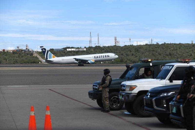 <span class="mln_uppercase_mln">Unos</span><b><span class="mln_uppercase_mln"> 75 vuelos de repatriación se han realizado este año, con al menos 13.956 venezolanos deportados desde Estados Unidos. FOTO: XINHUA</span></b>