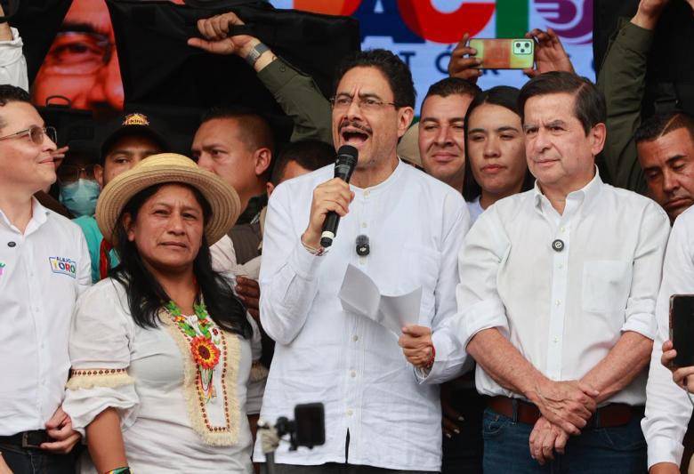 Iván Cepeda no ha concedido muchas entrevistas. En las que concede evita ciertos temas y sus opiniones sobre otros han sido calificados como polémicos. FOTO Captura de pantalla/Colprensa