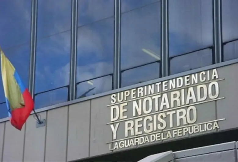 Fachada de la Superintendencia de Notariado y Registro, entidad que entró a la lista de entes bajo revisión en el proceso de empalme. Foto: Colprensa