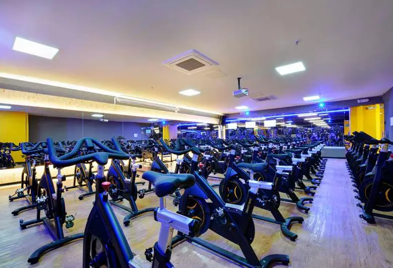 ¿Cuántos centros de acondicionamiento abrirá este año Smart Fit en Colombia? 