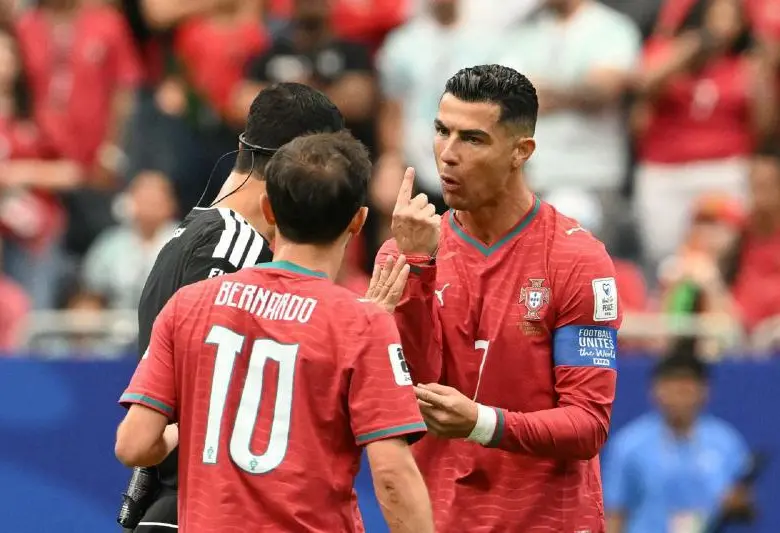 Cristiano se mostró enfadado en el partido de Portugal ante Congo. FOTO AFP