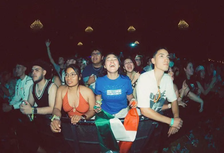 Con éxitos como “No se va” y “Me toca a mí”, Morat consolidó su impacto internacional en uno de los festivales más importantes del mundo. FOTO: Amanda Imm.