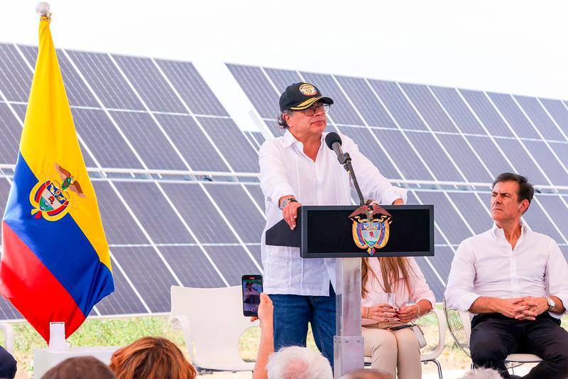 Inauguran el parque solar más grande de Colombia y Petro insiste en  reemplazar las termoeléctricas