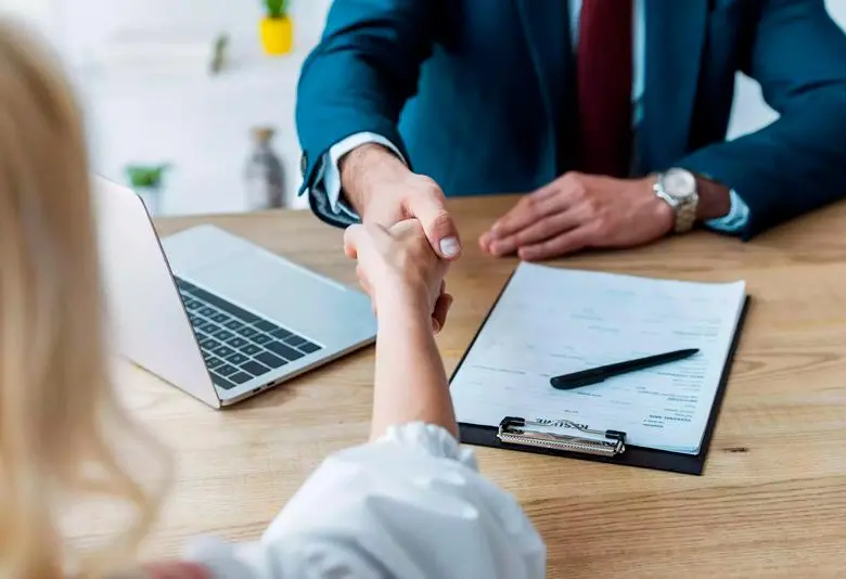 La compañía busca talento en áreas operativas y comerciales con más de 400 vacantes abiertas. FOTO: GETTY