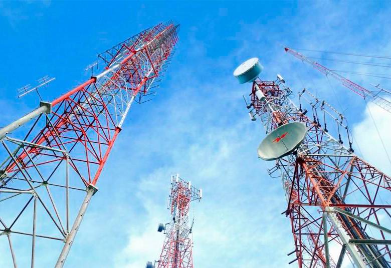 Según Tigo, su cobertura móvil rural aumentó un 98 % a partir de abril de 2020 con las antenas para 700 Mhz. FOTO AFP.