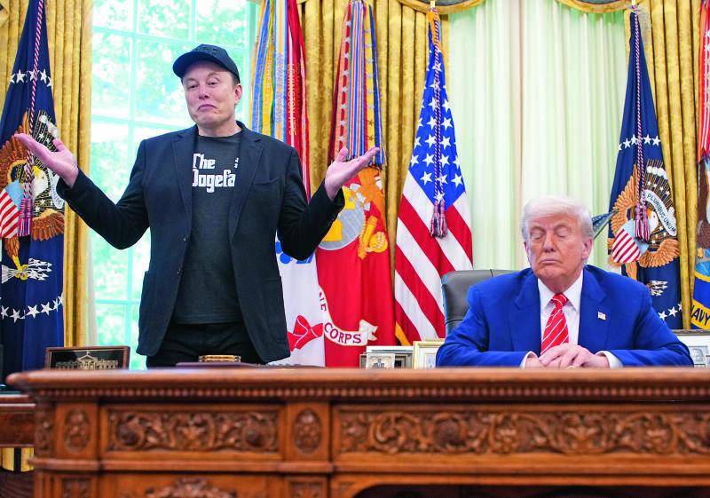 Donald Trump y Elon Musk siguen siendo amigos, dijeron; sin embargo, las pérdidas económicas y los ataques por sus decisiones al frente del Doge terminaron con las intenciones políticas del dueño de Tesla. FOTOs GETTY