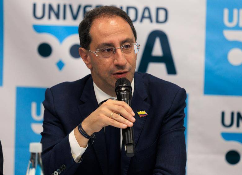 Restrepo, de 55 años, fue ministro de Hacienda y Comercio en el gobierno Duque, además de rector de varias universidades del país. Foto: CAMILO SUÁREZ 