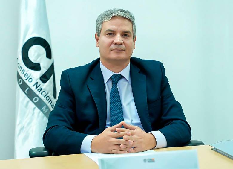 Juan Felipe Lemos nació en Andes, Antioquia, y es abogado de profesión. Pasó los últimos 12 años como congresista; ahora preside el CNE. FOTO CNE