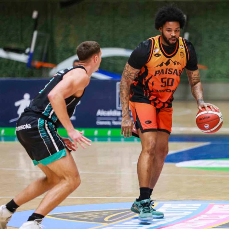 El estadounidense Marcus Weathers es una de las caras nuevas de Paisas para la temporada 2026. Paisas es cuarto y necesita las victorias para volver a escalar posiciones en la tabla. FOTO MANUEL SALDARRIAGA 