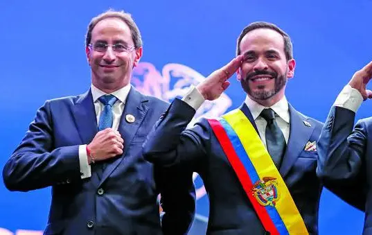 La logística de la jornada fue histórica y marcó varios hitos, empezando por los símbolos. Foto: Presidencia
