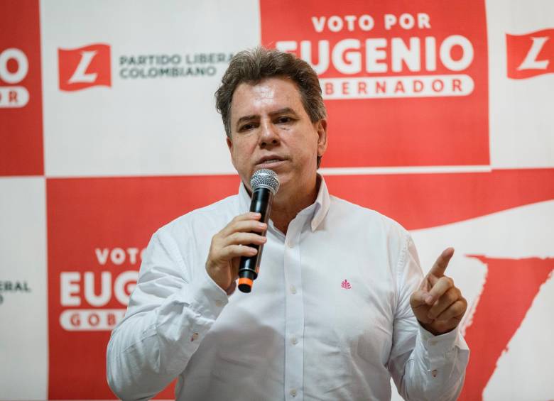 El exdirector del Área Metropolitana, Eugenio Prieto, fue el ungido por el Partido Liberal para competir por la Gobernación de Antioquia. FOTO camilo suárez